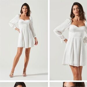 Astr Windsor Sweetheart mini dress